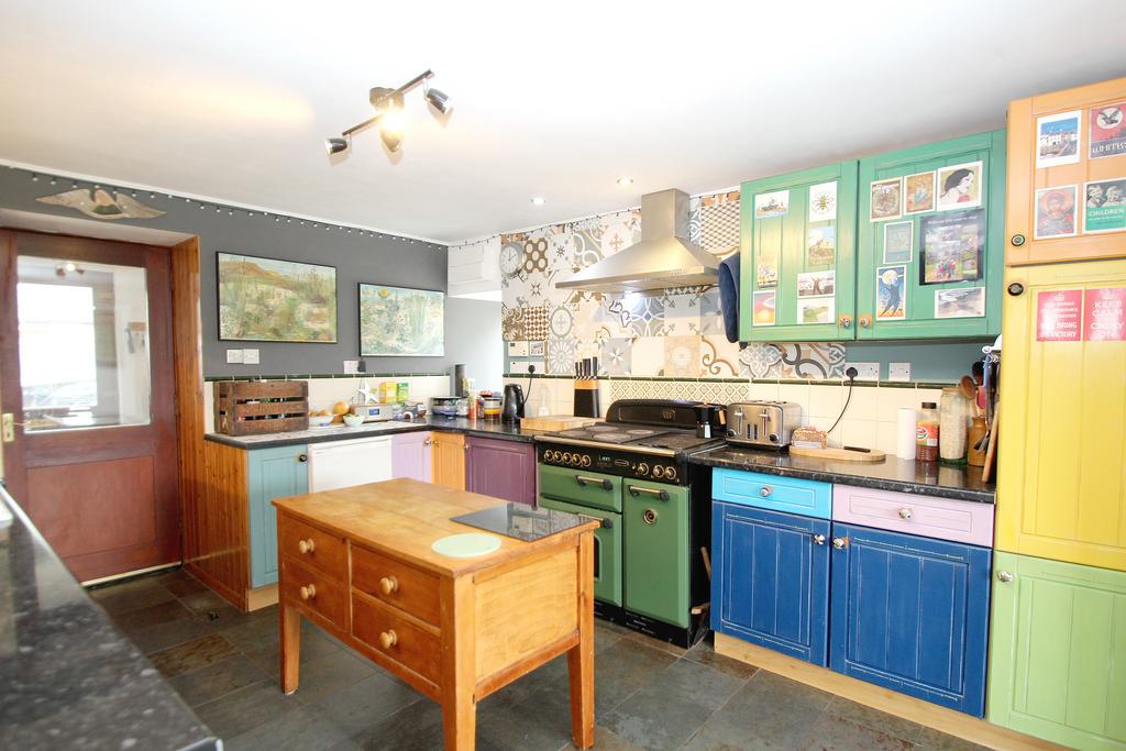 Kitchen 3
