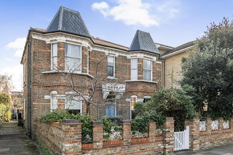 2 bedroom flat for sale, Rylett Road, Nr. Bedford Park