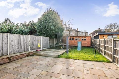 3 bedroom semi-detached house for sale, Hayes Wood Avenue, Hayes