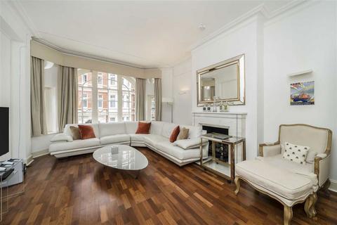 3 bedroom flat to rent, Basil Street, London SW3