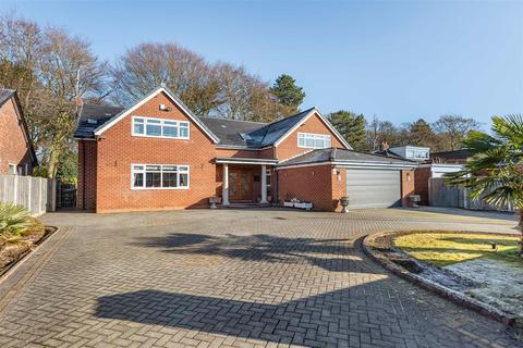 5 bedroom detached house for sale, Taunton Road, Sale