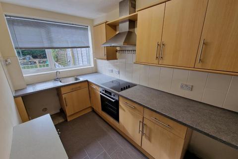 3 bedroom terraced house to rent, Uppercliff Drive, Penarth