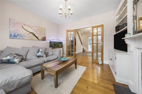 45 Railway Road, Teddington, TW11 8SD