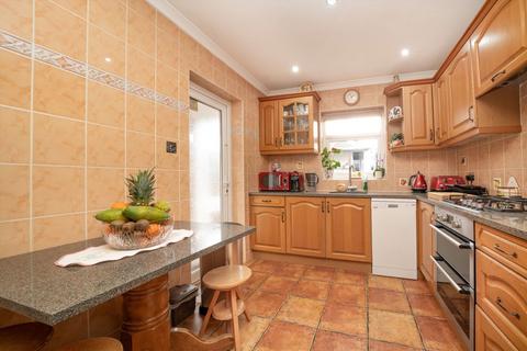 3 bedroom terraced house for sale, Warren Drive South, Surbiton KT5