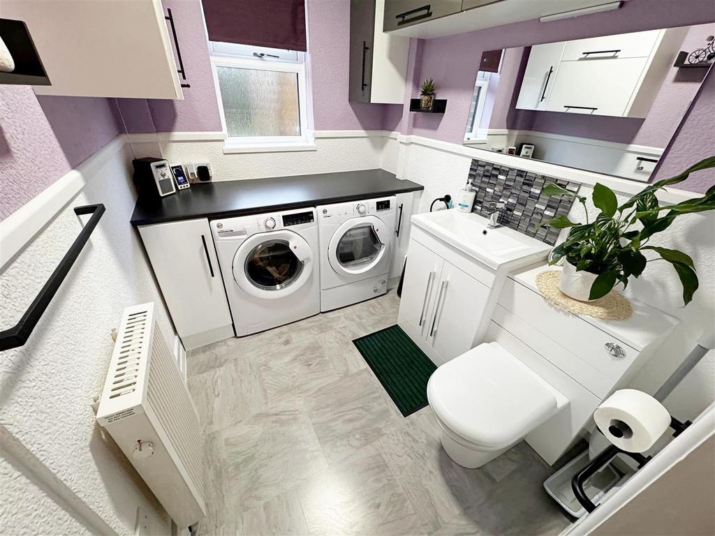 Wc/utility room