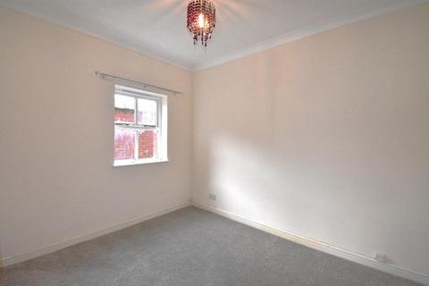 2 bedroom flat to rent, Main Street, Swanland, North Ferriby, HU14