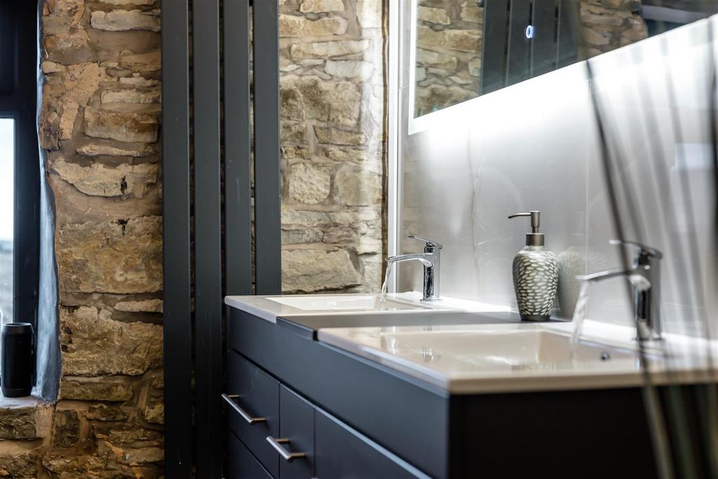 DSC 5846.jpg