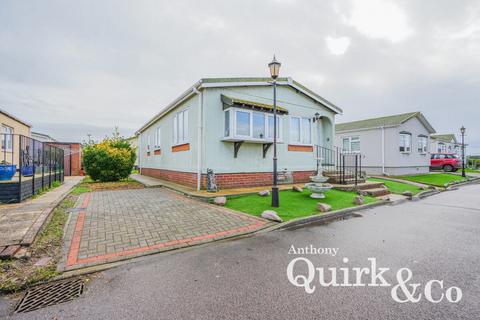 2 bedroom park home for sale, Creek Road, Canvey Island, SS8