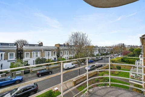 2 bedroom flat for sale, Ashchurch Park Villas, London, W12