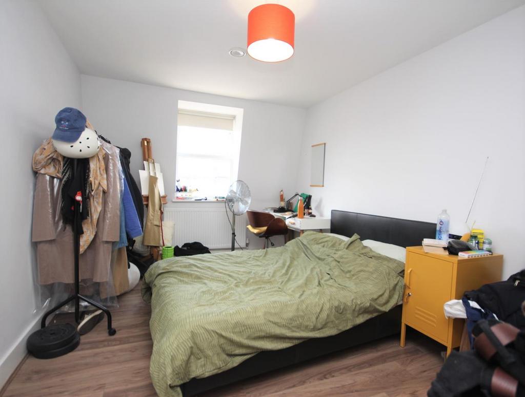 Bed 1 (2).JPG