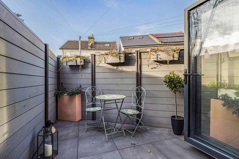 4a Albert Road, London, SE25 4BE