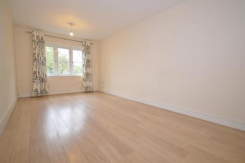 2 bedroom flat for sale, Cadwell Green, Cadwell Lane, Hitchin