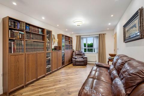 5 bedroom semi-detached house for sale, Tully Street, Salford