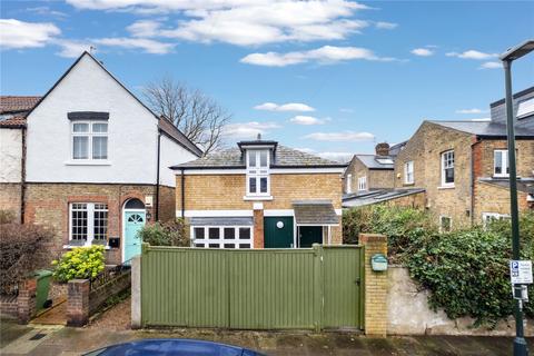 1 bedroom detached house to rent, Chilton Road, Kew, Surrey, TW9