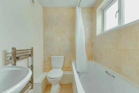 3 bedroom end of terrace house for sale, Besley Street, Mitcham, London, ., SW16 6BG