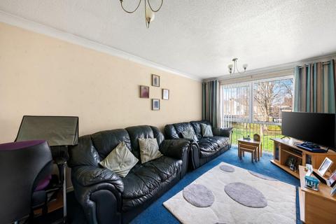 2 bedroom maisonette for sale, Dawson Close, Hayes, UB3 2RH