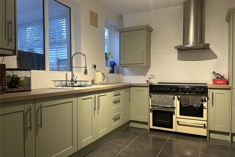 4 Almond Road, Oldham, OL4 2PF