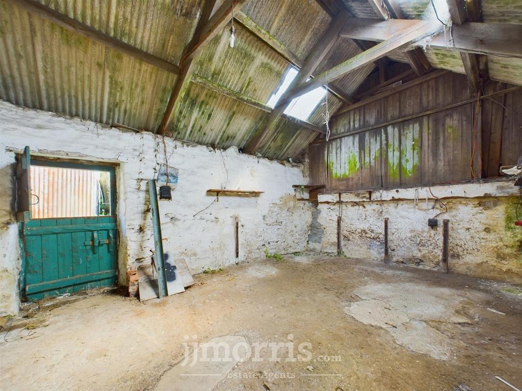 CAM03686 G0-PR0145-STILL055.jpg