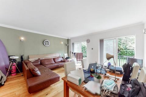 2 bedroom apartment for sale, Bacon Street, London E2