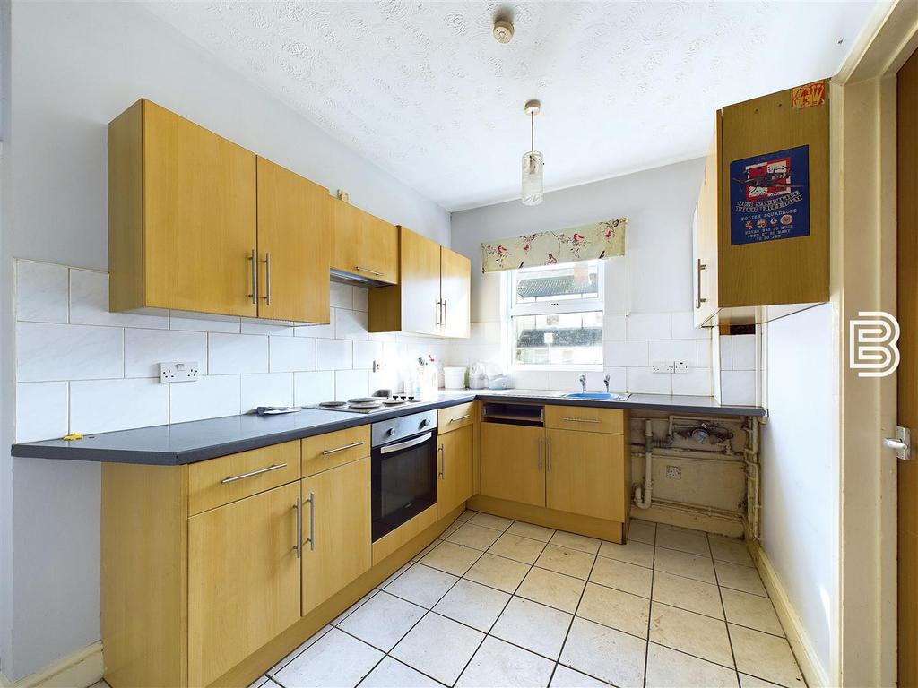 49 Kitchen.jpg