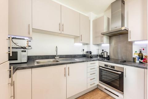 1 bedroom flat to rent, Macclesfield Road, London EC1V