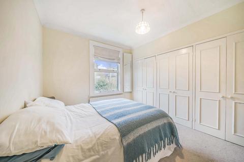 2 bedroom flat for sale, Cavendish Road, Balham