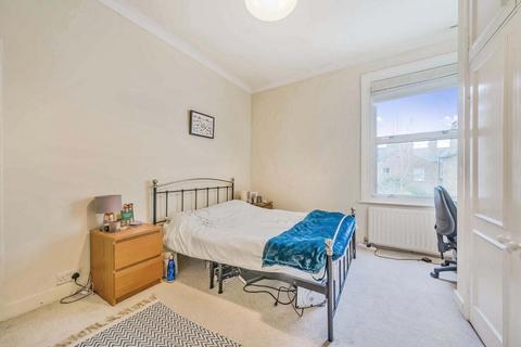 2 bedroom flat for sale, Cavendish Road, Balham