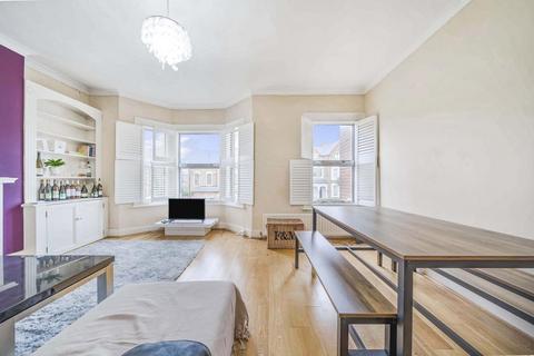 2 bedroom flat for sale, Cavendish Road, Balham