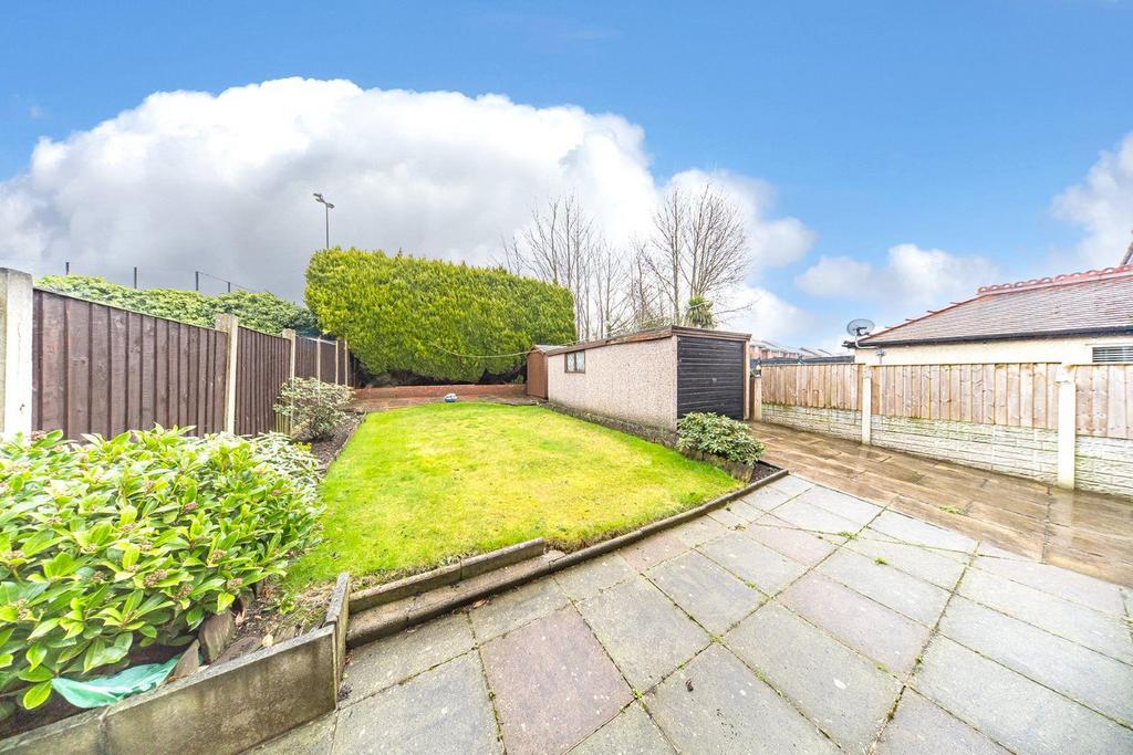 127 Warrington Road garden 2.jpg