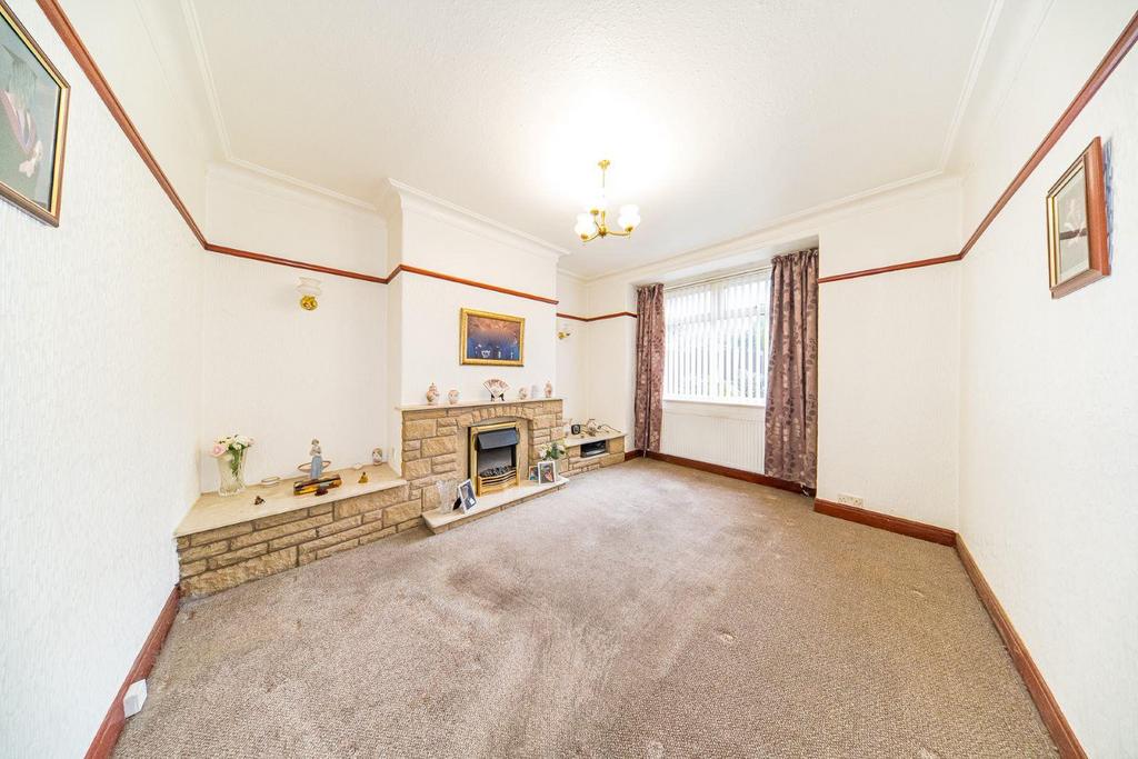 127 Warrington Road sitting room.jpg