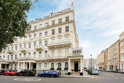 2 bedroom flat for sale, Queens Gate Gardens, South Kensington, London, SW7