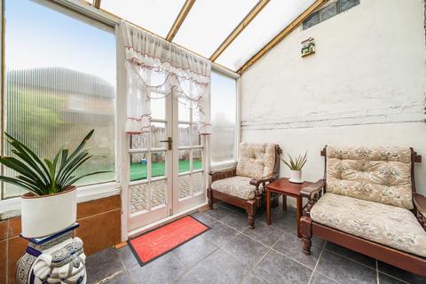 51 Manor Road, Guildford, GU2 9NQ