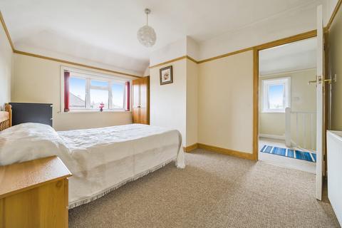 51 Manor Road, Guildford, GU2 9NQ