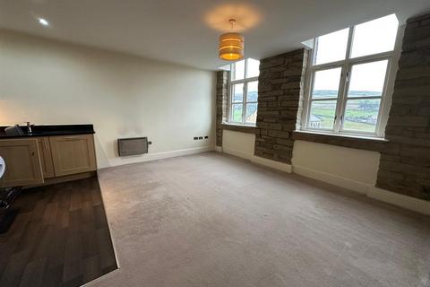 2 bedroom apartment to rent, Dean House Lane, Luddenden