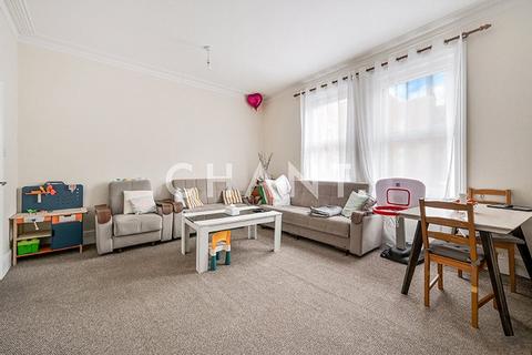 3 bedroom apartment for sale, Church Street, Enfield, London, EN2