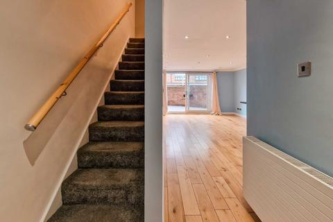 16 Brooking Road, London, E7 0HJ