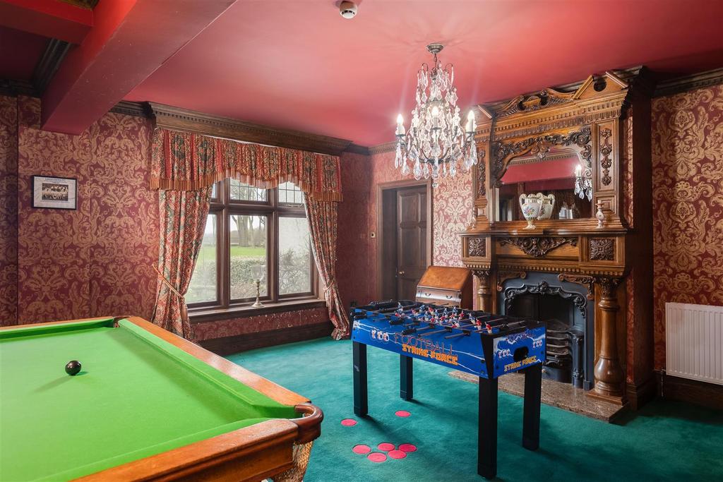 Highcliffe Manor Games Room-2.jpg
