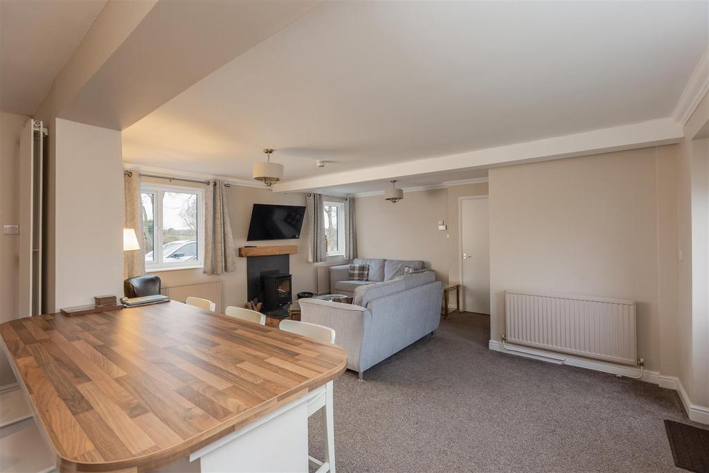 Highcliffe Manor Bungalow-3.jpg