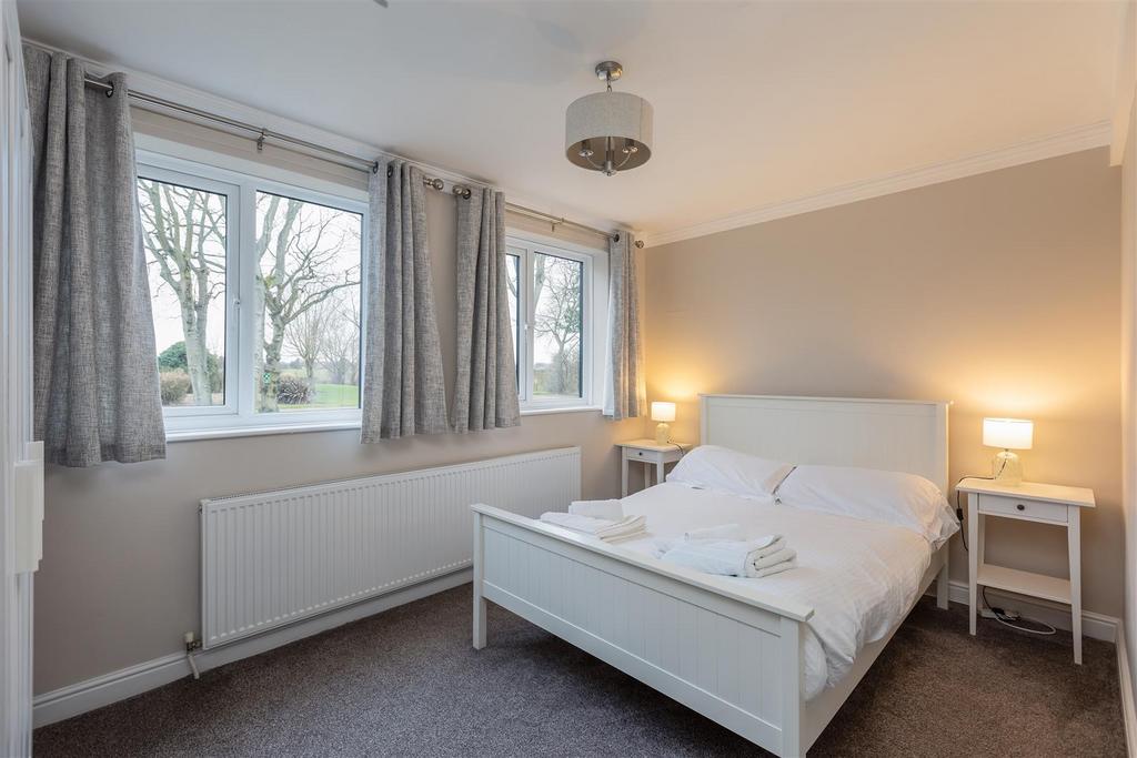 Highcliffe Manor Bungalow-11.jpg