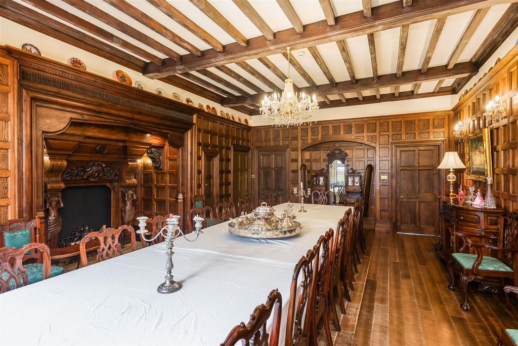 Highcliffe Manor Dining Hall-3.jpg