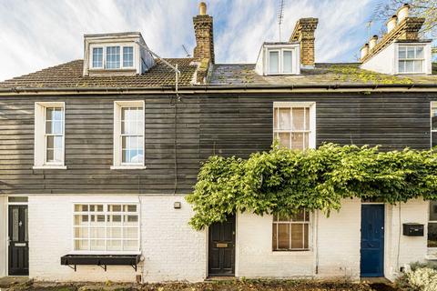 undefined, Wades Lane, Teddington TW11
