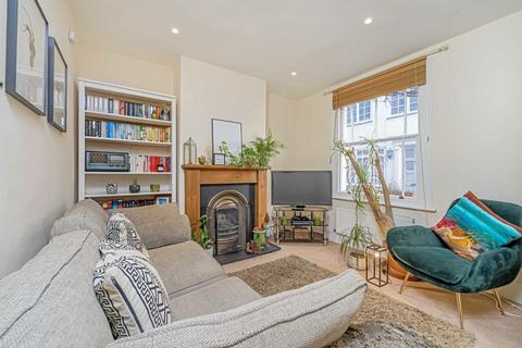 undefined, Wades Lane, Teddington TW11