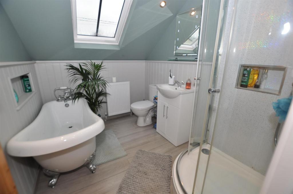 Family Bathroom/shower room/WC