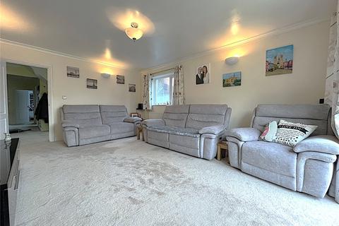 29 King George Road, Chatham, ME5 0TX