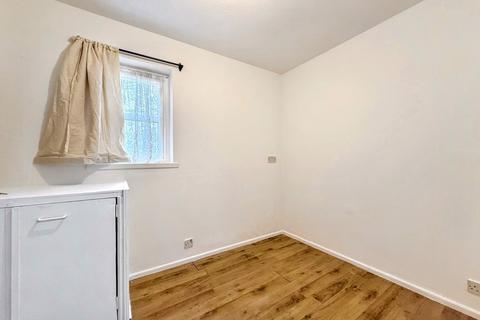 1 bedroom flat to rent, Waterside, Uxbridge, Greater London