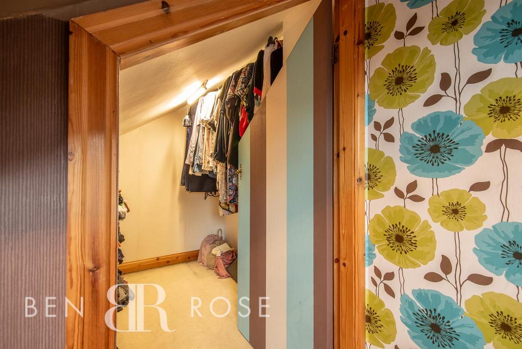 Closet/Dressing Room