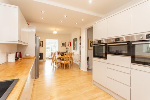 5 bedroom bungalow for sale, Queens Avenue, Dover, CT17