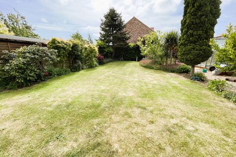 3 bedroom detached bungalow for sale, St. Pauls Road North, Walton Highway, Wisbech