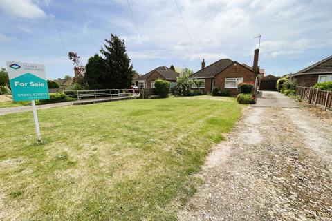 3 bedroom detached bungalow for sale, St. Pauls Road North, Walton Highway, Wisbech