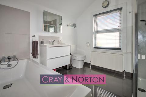 97 Dalmally Road, Croydon, CR0 6LY